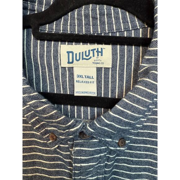 Duluth Trading Company Blue Denim Look Button Down Size 3XLT - Picture 3 of 6